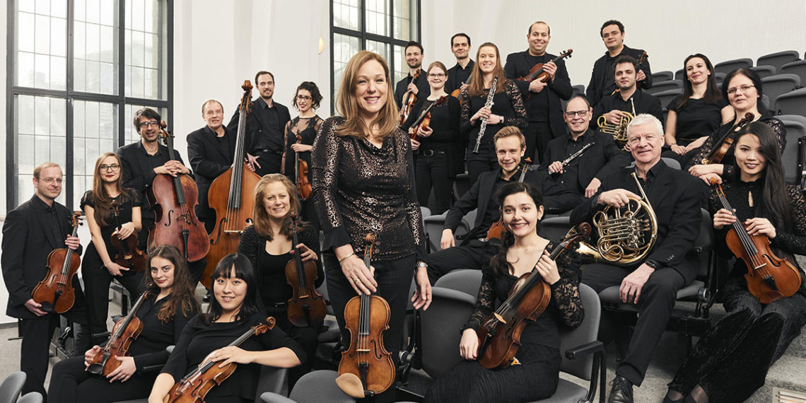 Deutsche Kammerakademie Neuss & Isabelle van Keulen Ensemble