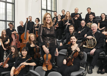 Deutsche Kammerakademie Neuss & Isabelle van Keulen Ensemble