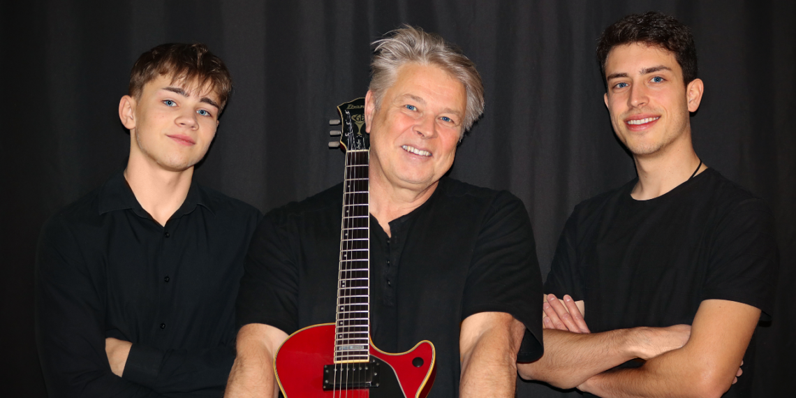 Ro Gebhardt‘s « International » feat. Peter Autschbach