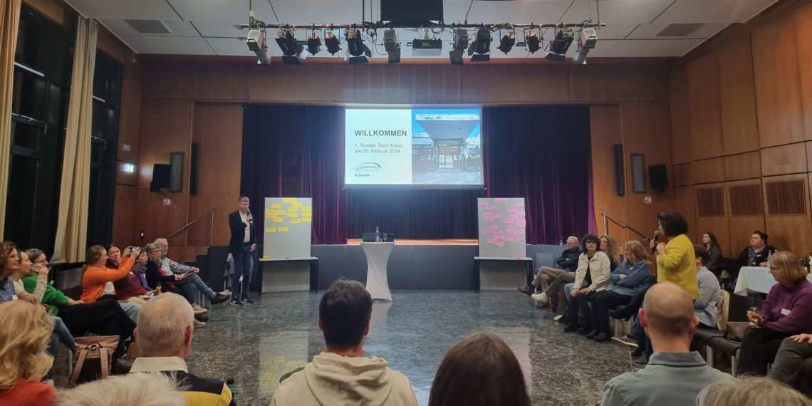 Weil-am-Rhein: rund 50 Kulturschaffende beim Vernetzungsformat „Runder Tisch Kultur“
