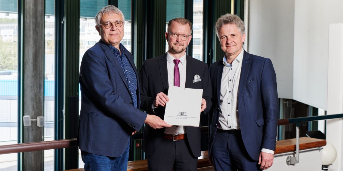 Staatssekretär Arne Braun, Johannes Graf-Hauber, OB Frank Mentrup