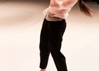 AMOUR-S : LORSQUE L’AMOUR VOUS FAIT SIGNE, SUIVEZ-LE…