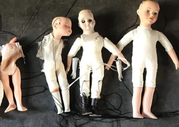 EMBRASSER LES CENDRES