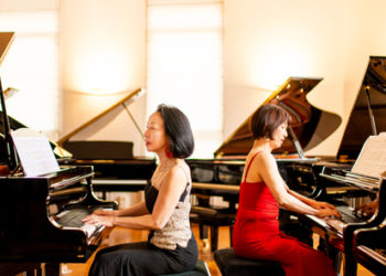Yoshimi & Mika: Piano Duo mit Konzertkastagnetten