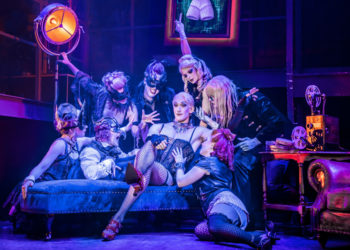 Nik Hartmann als Erzähler der ROCKY HORROR SHOW