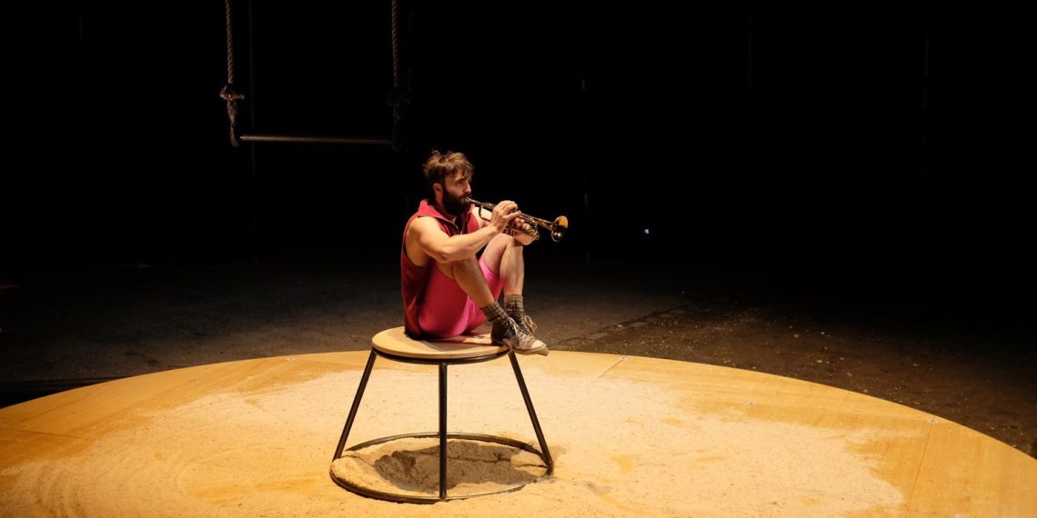 ZIRKA ZIRKUS : Elefant