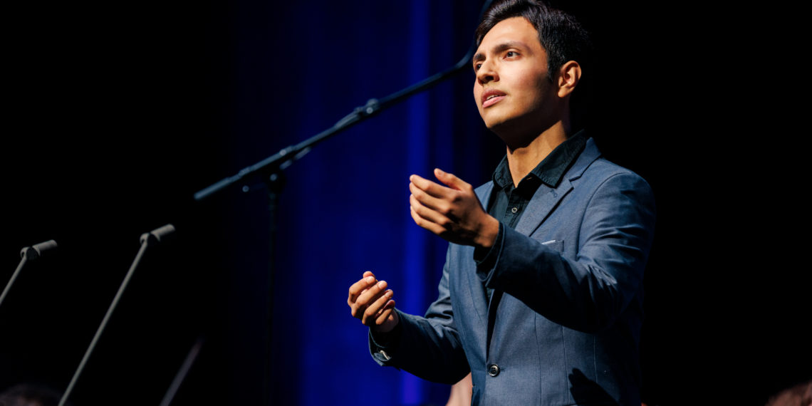 Dennis Orellana aus Honduras gewinnt den 1. Farinelli-Wettbewerb für Countertenöre im Rahmen der 47. Internationalen Händel-Festspiele Karlsruhe 2025