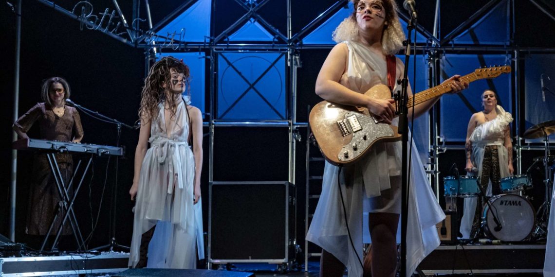 PUNK.E.S ou comment nous ne sommes pas devenues célèbres