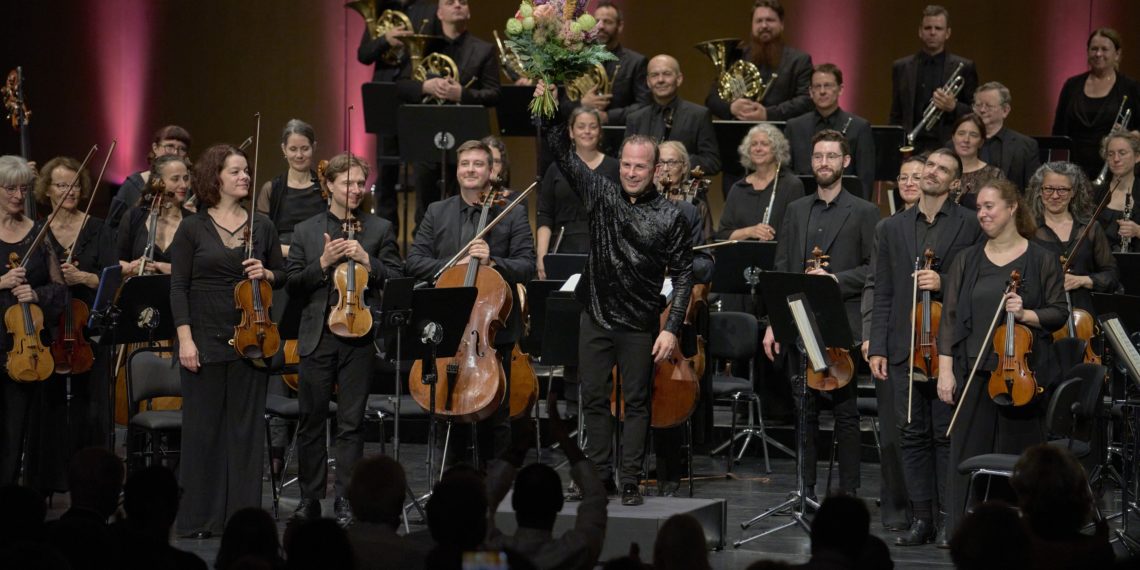 Mit Standing Ovations beendete Yannick Nézet-Séguin die Sommerfestspiele 2025 in seiner „Capitale d’Été“