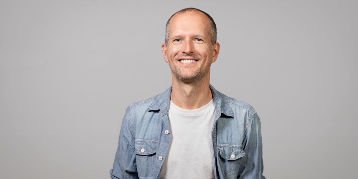 Kontinuität für die Kaserne Basel: Tobias Brenk bleibt künstlerischer Leiter