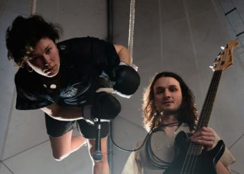 Laurence Felber, Silvan Strübel, Caroline Schenk (CH) – Dark Glowing 