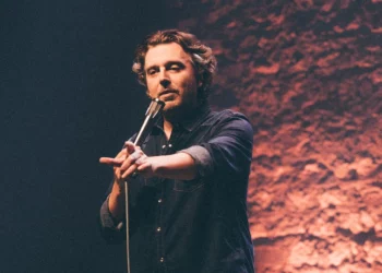 ALEX VIZOREK PRÉSENTE « 2 1/2 »