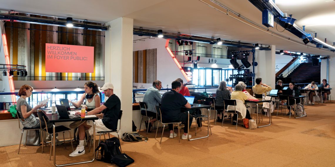 Konferenz Dritte Orte im Theater Basel – Neue Räume für Zusammenhalt