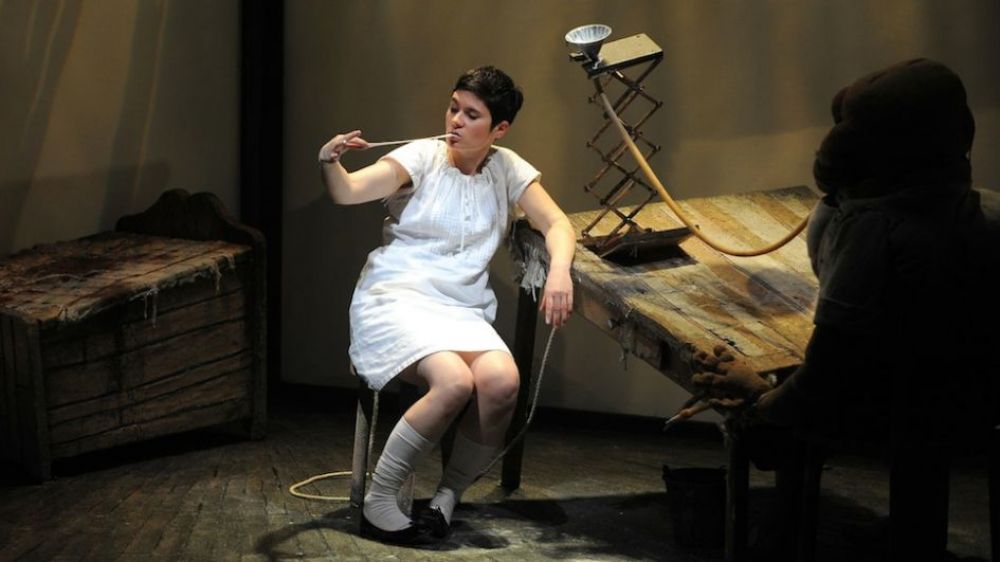 Comment ai-je pu tenir là-dedans ?