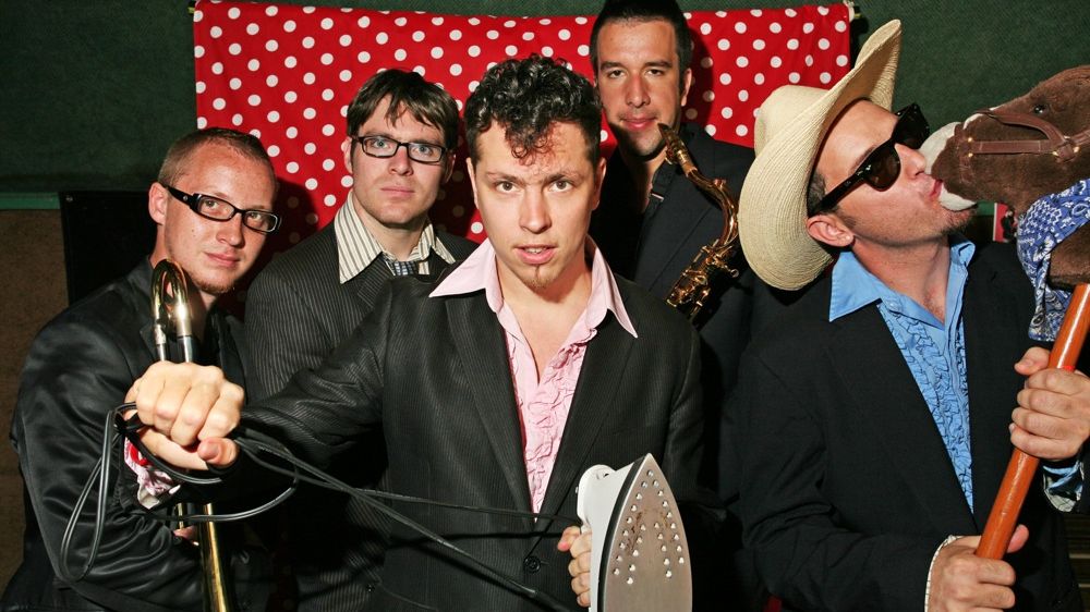 Izzy & The Catastrophics